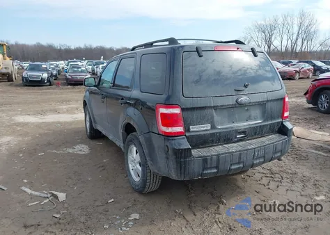 2011 Ford Escape Xlt z USA, uszkodzony, nr VIN 1FMCU0D76BKC66697
